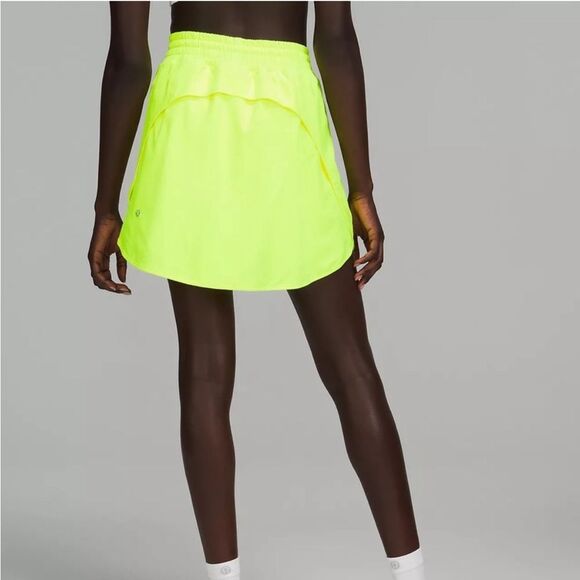 Lululemon Hotty Hot High-Rise Skirt *Long Highlight Yellow - Picture 5 of 9